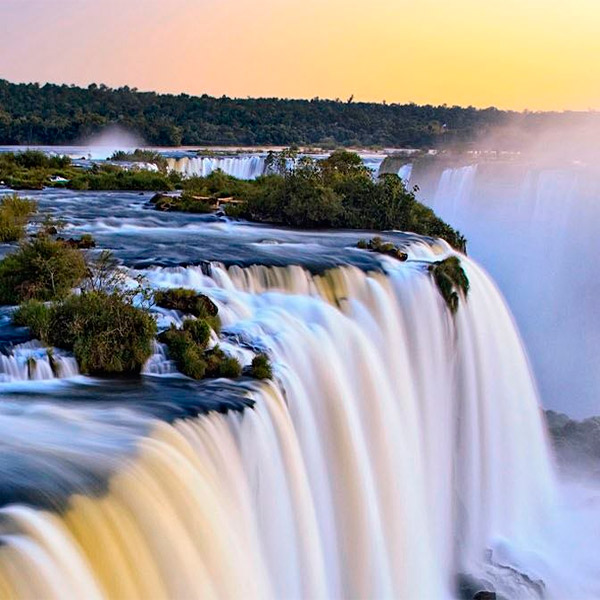 Imagem do pacote Cataratas do Iguaçu - Feriados